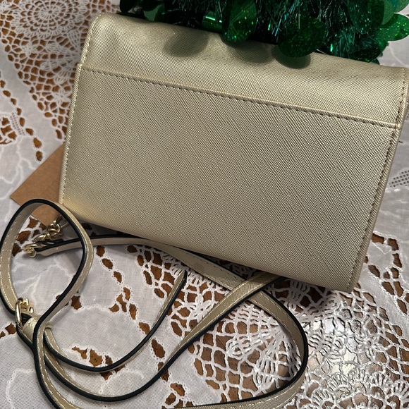 Steve Madden, women’s crossbody, lite gold 8X5X2 NWT - Picture 5 of 6